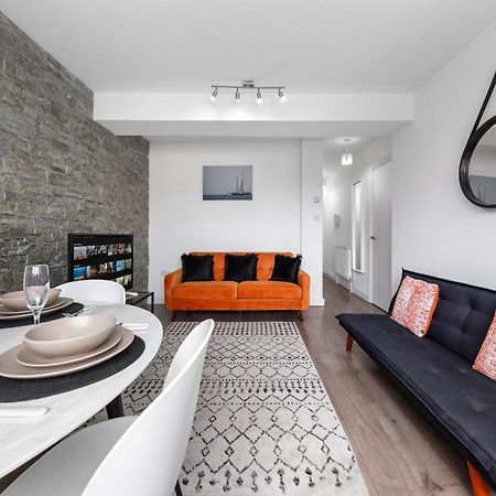 Central London Two Bedroom Serviced Apartment - Nine Elms Luxury Stay - Vauxhall & Westminster Exterior foto