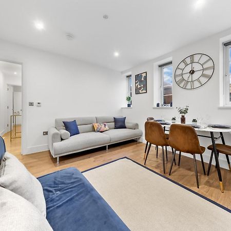 Central London Two Bedroom Serviced Apartment - Nine Elms Luxury Stay - Vauxhall & Westminster Exterior foto