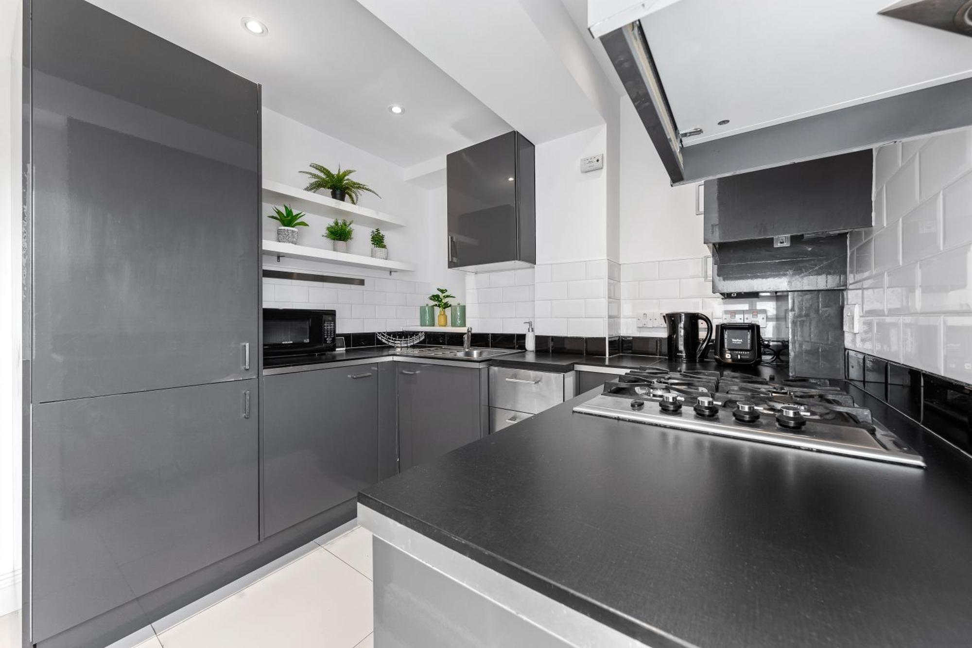Central London Two Bedroom Serviced Apartment - Nine Elms Luxury Stay - Vauxhall & Westminster Exterior foto
