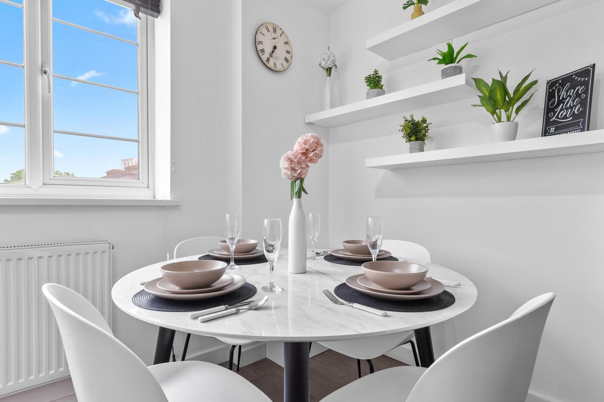 Central London Two Bedroom Serviced Apartment - Nine Elms Luxury Stay - Vauxhall & Westminster Exterior foto