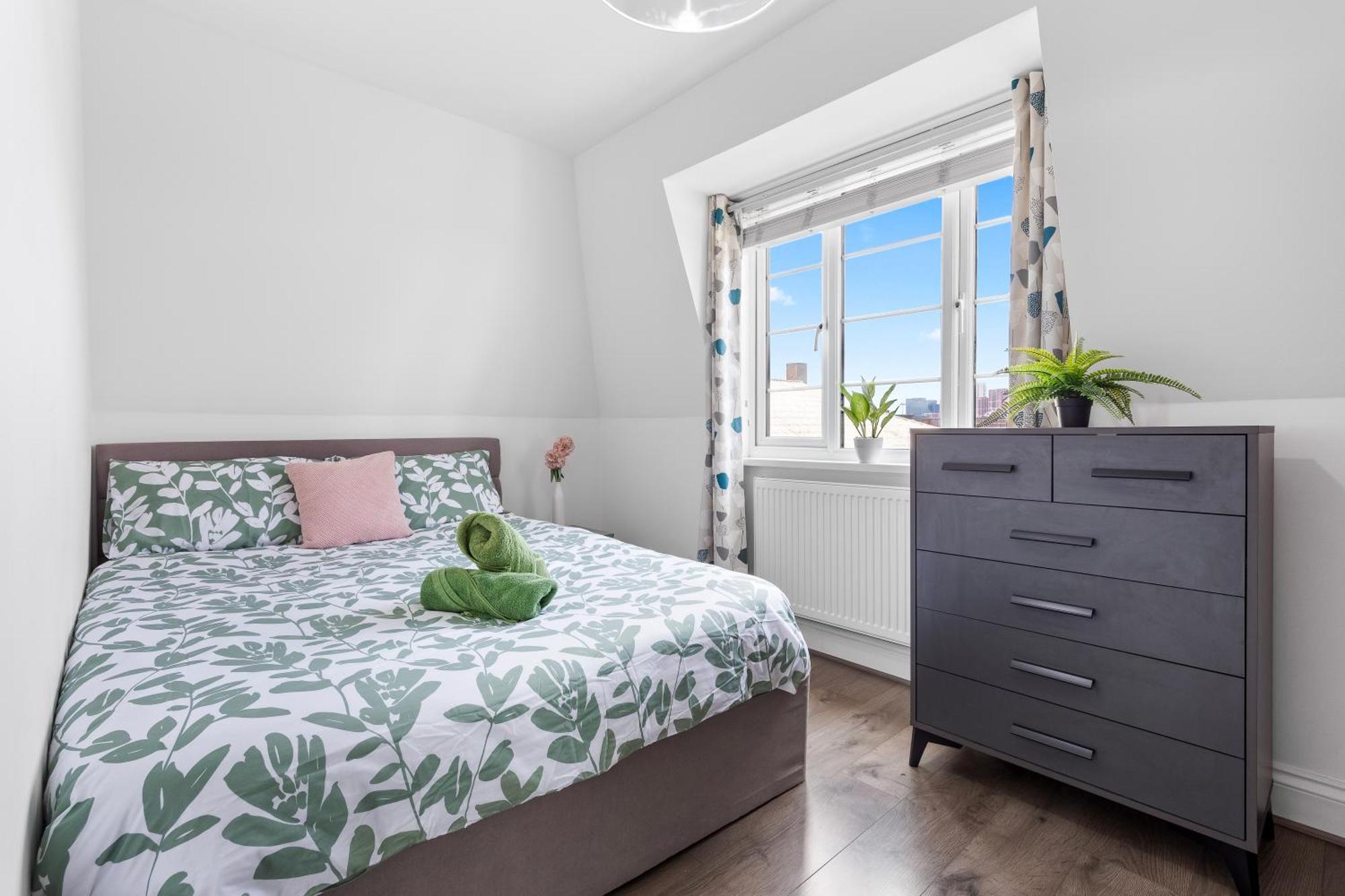 Central London Two Bedroom Serviced Apartment - Nine Elms Luxury Stay - Vauxhall & Westminster Exterior foto