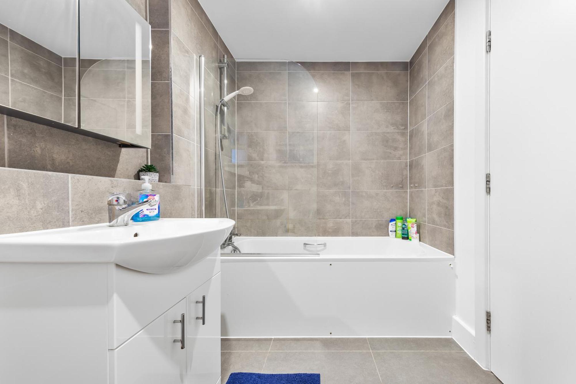 Central London Two Bedroom Serviced Apartment - Nine Elms Luxury Stay - Vauxhall & Westminster Exterior foto